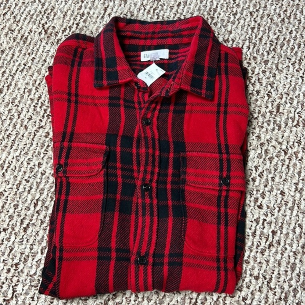 NWT Gap‎ shirt